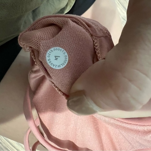 Lululemon Energy Bra *Long Line Peach Pink - Picture 7 of 9